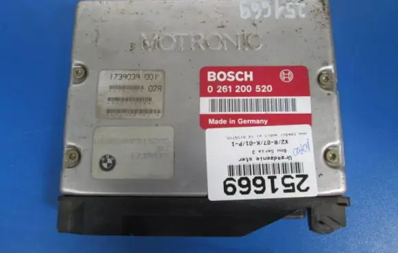 BMW 3 E30 Engine control unit/module ECU