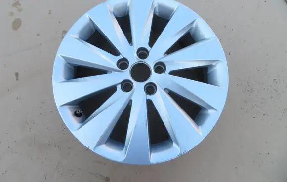 Seat Arona R16 alloy rim 6F9601025