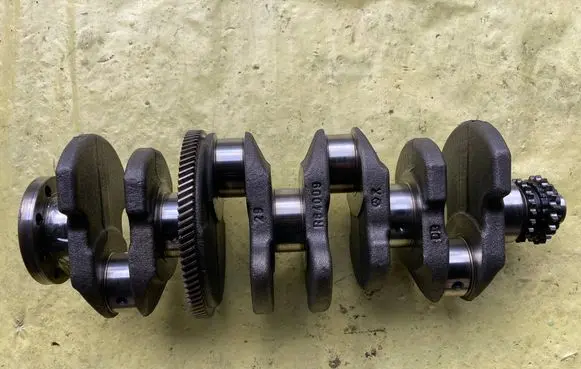 Mercedes-Benz B W245 Crankshaft R64009 A6400300001
