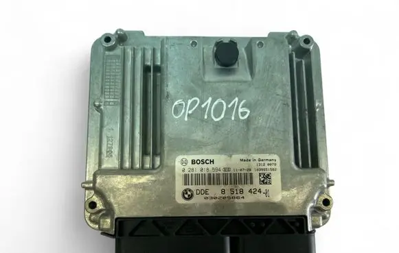 BMW 1 F20 F21 Engine control unit/module ECU 8518424 0281018594