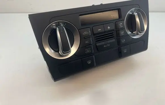 Audi A3 S3 8P Climate control unit 8P0820043BG A2C53301899