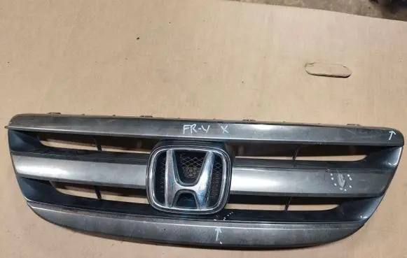 Honda FR-V Front bumper upper radiator grill