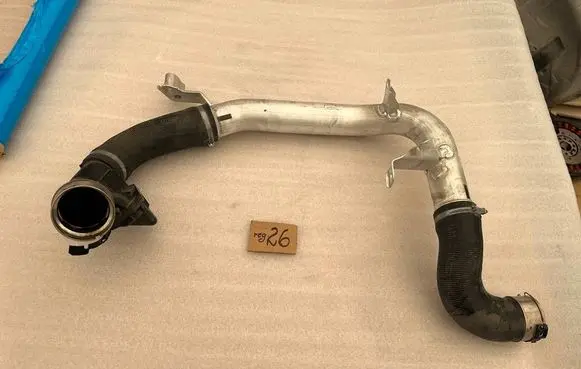 Volvo XC60 Intercooler hose/pipe 31422061 P32325479