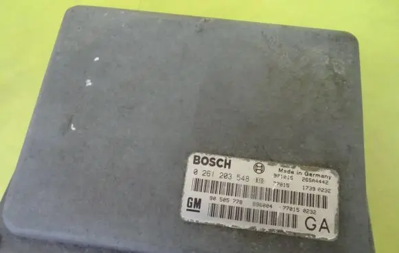 Opel Sintra Engine control unit/module 0261203548