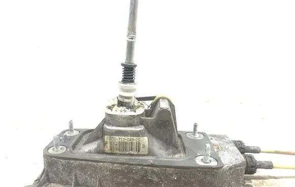 Volkswagen Polo IV 9N3 Gear shifter/selector 6Q0711049CG D70924010003