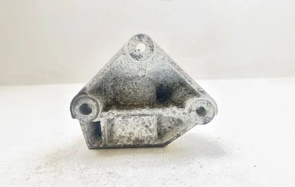 Nissan X-Trail T31 Engine mounting bracket 11332JD700 A1519C03