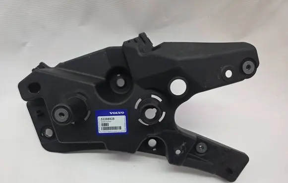 Volvo XC60 Fender mounting bracket 32288928