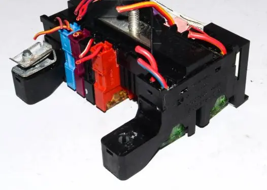 Mercedes-Benz E W211 Fuse box set A2115450301