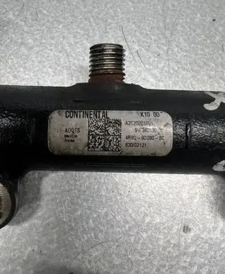 Jaguar XF Fuel main line pipe 4r8q9d280bc