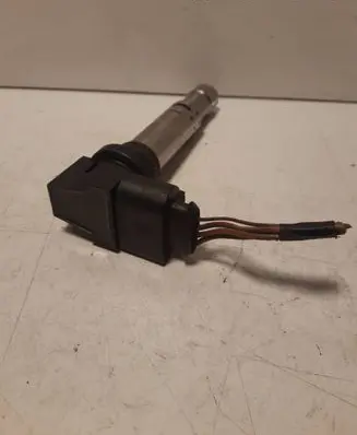 Volkswagen PASSAT B6 High voltage ignition coil 036905715 02XXXX 7829200
