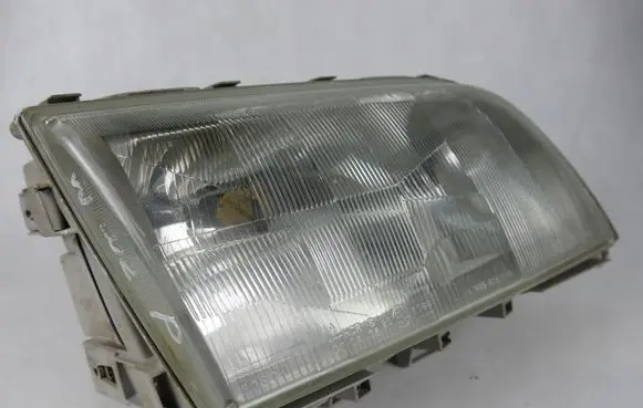 Mercedes-Benz C W202 Headlight/headlamp 1305230125