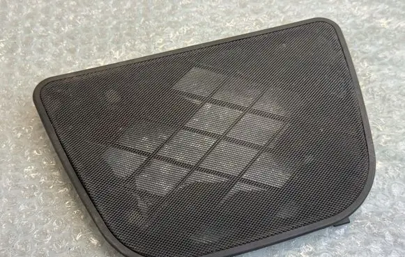 BMW 5 E39 Parcel shelf speaker trim grill 8172425