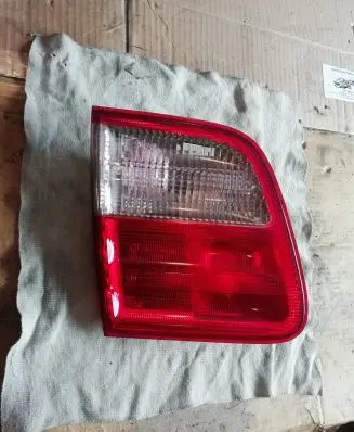 Mercedes-Benz E W210 Rear/tail lights A2108206164 1250 32451101