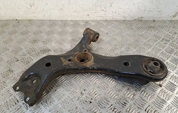 Front lower control arm/wishbone