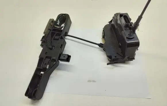 Renault Laguna III Front door exterior handle 8200008431