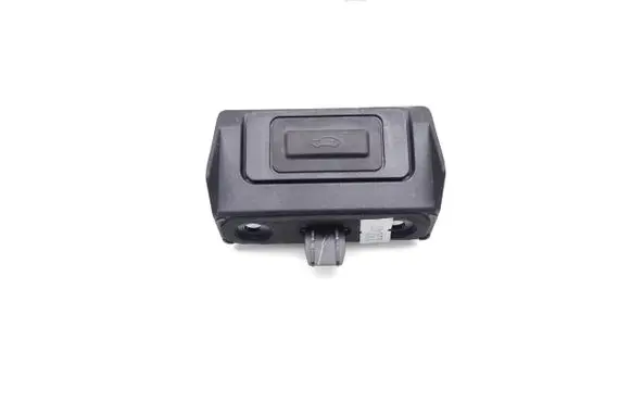 Chery 5/C5 Tailgate opening switch 808000699AA