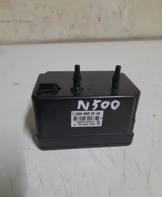 Mercedes-Benz E C207 W207 Central locking vacuum pump 0008003348 59982000 3093100473