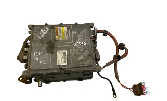 Voltage converter inverter