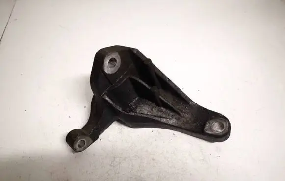 Mazda 3 I Engine mounting bracket bp8139010020 bp8139010