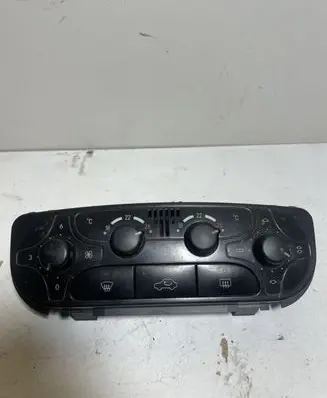 Mercedes-Benz C W203 Climate control unit 2038300185