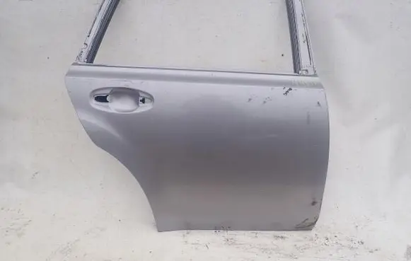 Subaru Legacy Rear door