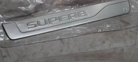 Skoda Superb B8 (3V) Rear sill trim cover 3V0853558P