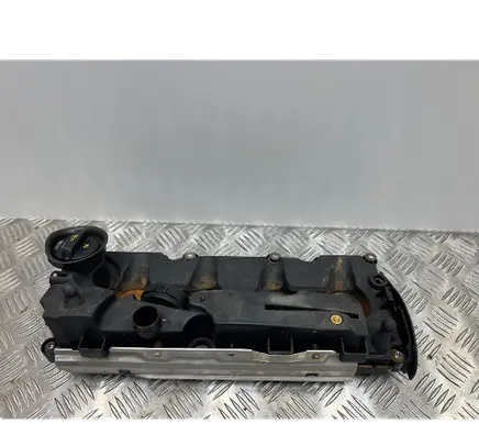 Volkswagen Touran III Rocker cam cover 04L103475