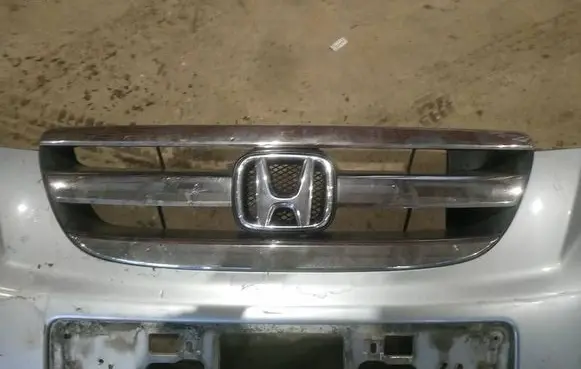 Honda FR-V Front grill 