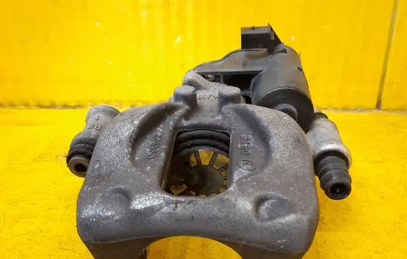 Mercedes-Benz Sprinter W907 W910 Rear brake caliper A9104232600 192402