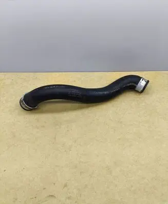 Mercedes-Benz E W212 Engine coolant pipe/hose A2045011582 A2045011502