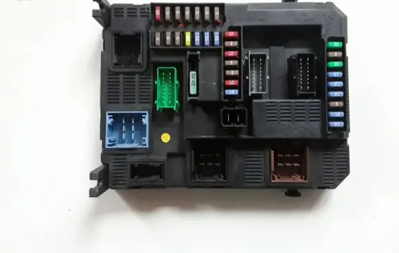 Peugeot 208 Comfort/convenience module 9807532080