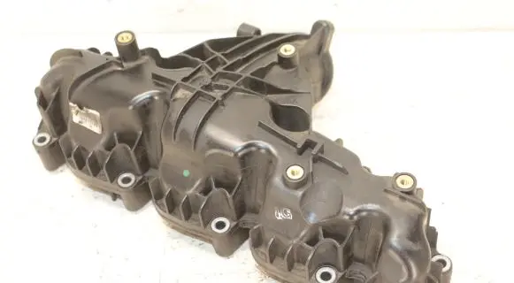 Audi Q3 8U Intake manifold 03L129711AN
