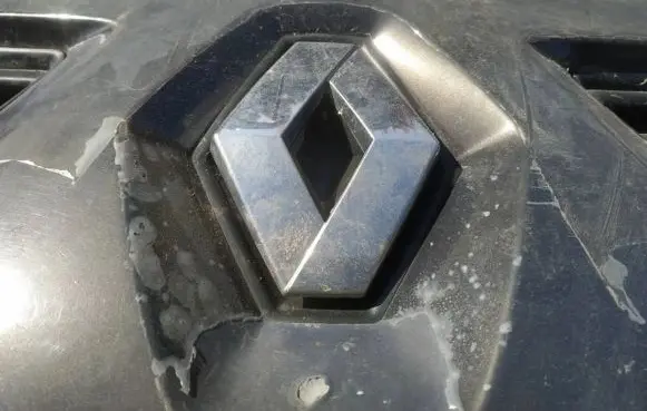 Renault Modus Manufacturer badge logo/emblem 