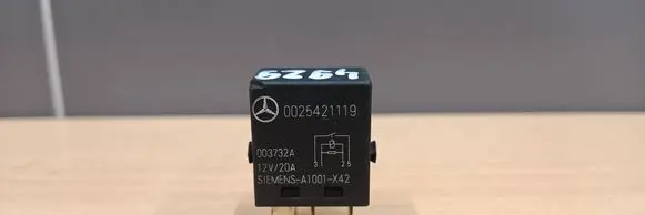 Mercedes-Benz S W220 Other relay 0025421119 003732A A1001X42