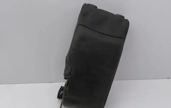 Toyota RAV 4 (XA30) Rear seat armrest 
