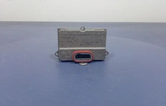 Nissan Qashqai Voltage converter/converter module 5DV00829000