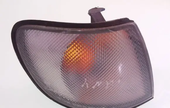 Nissan Sunny Front indicator light 6R010250
