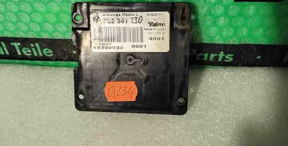 Volkswagen PASSAT B6 LED ballast control module 7L6941330