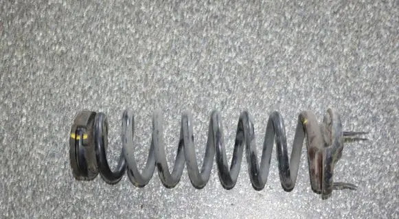 Hyundai i40 Rear coil spring