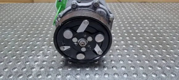 Skoda Octavia Mk1 (1U) Air conditioning (A/C) compressor (pump) 1J0820803K