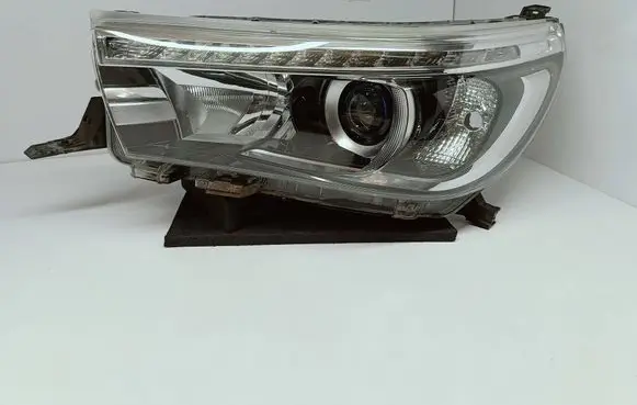 Toyota Hilux (AN120, AN130) Headlight/headlamp 0K56 L2008 810700K732