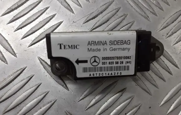 Mercedes-Benz E W210 Airbag deployment crash/impact sensor 0018205626