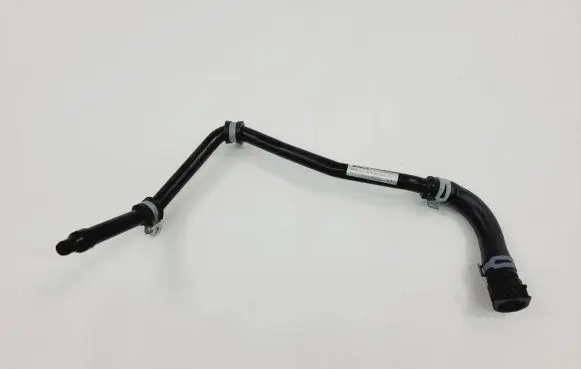 Mercedes-Benz A W176 Engine coolant pipe/hose A1332000053