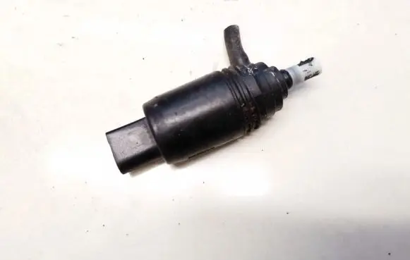 BMW 3 E90 E91 Windscreen/windshield washer pump 67127199567 67.12-7199567