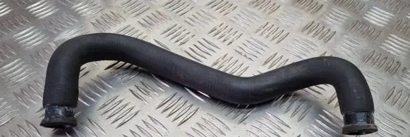 Volvo S70 V70 V70 XC Engine coolant pipe/hose 9101031