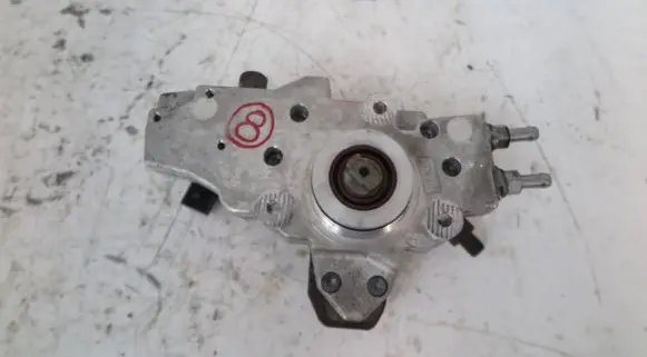 Mercedes-Benz CLK A209 C209 Fuel injection high pressure pump WTRYSKOWAW209