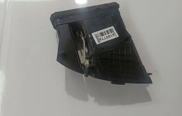 KIA Ceed Dash center air vent grill 974101H000 97410-1H000