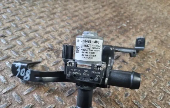 Ford Escape IV Coolant heater control valve LX6118495 LX6118495ABC JU5A18469EA