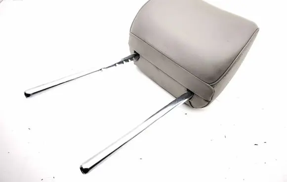 KIA Sportage Front seat headrest 