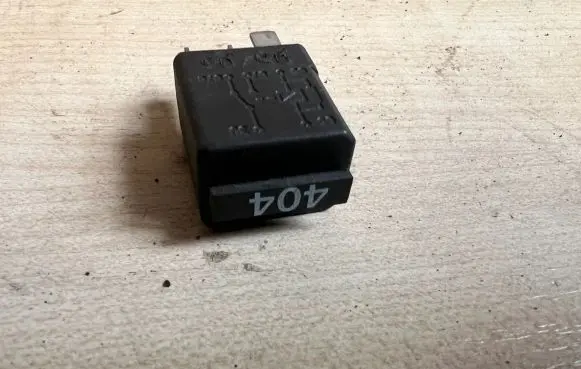 Volkswagen PASSAT B6 Other relay 7M0951253C